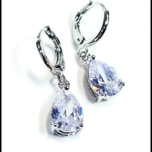 Teardrop earrings